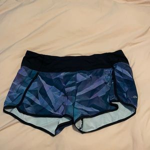Lululemon speed up short